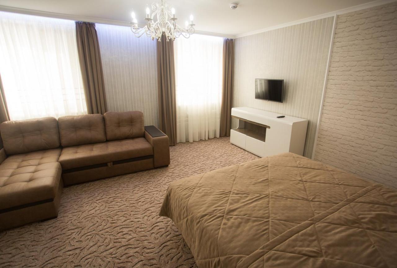 Port Royal Hotel Tulchyn Екстериор снимка